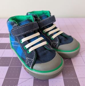 See Kai Run High Top Sneaker Shoes Blue Buffalo Check Kids Toddler Size 5 NWOT